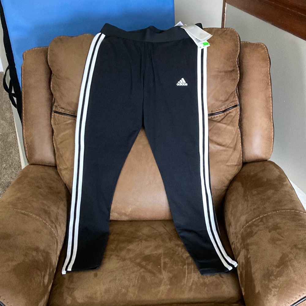NWT Adidas leggings